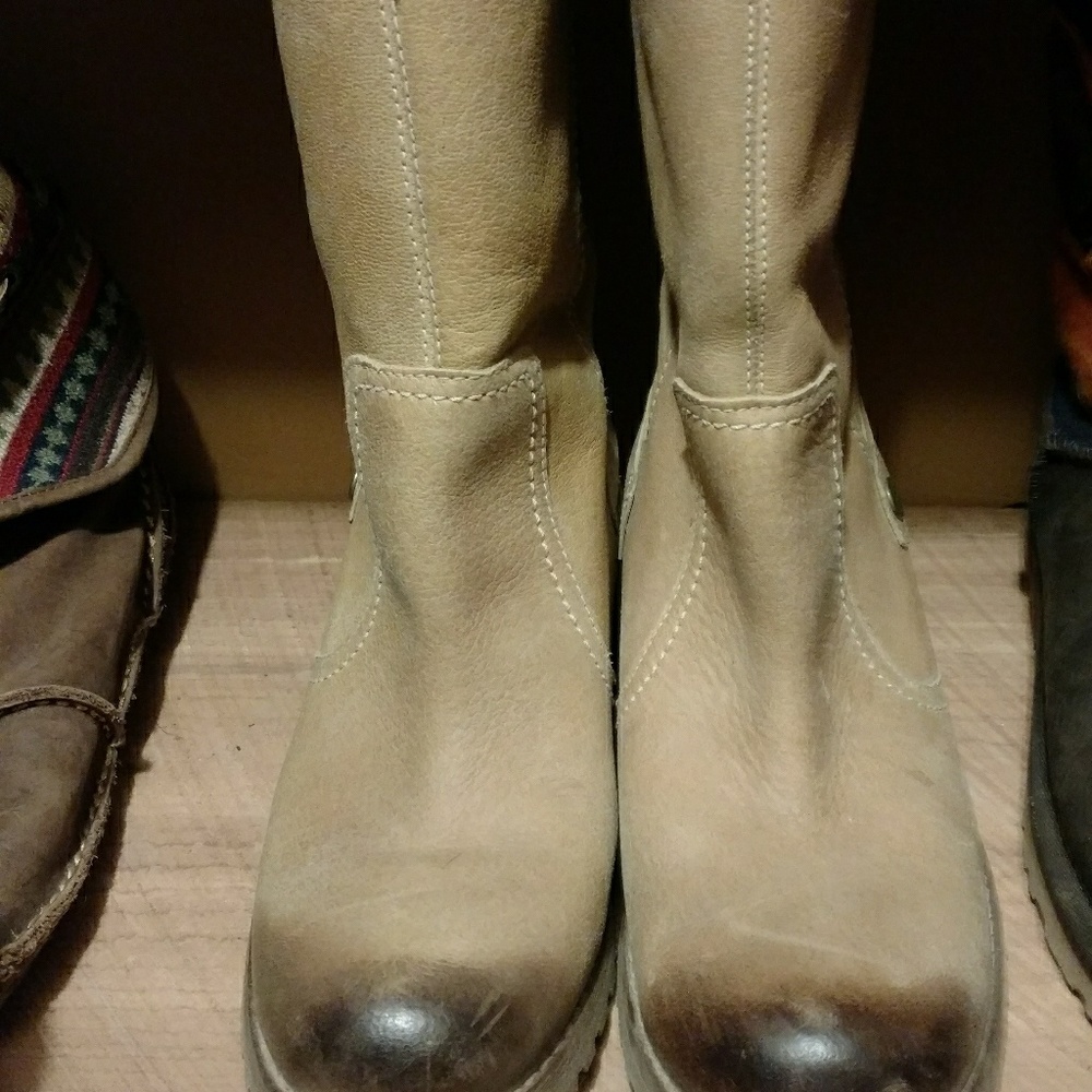 TIMBERLINE WATERPROOF BOOTS